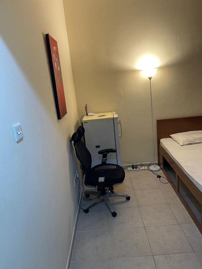 Kaya Hostel Дубай Екстериор снимка