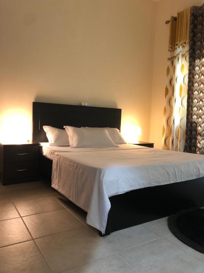Kaya Hostel Дубай Екстериор снимка