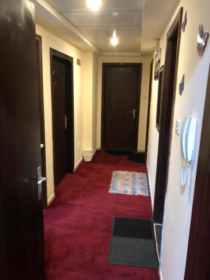 Kaya Hostel Дубай Екстериор снимка