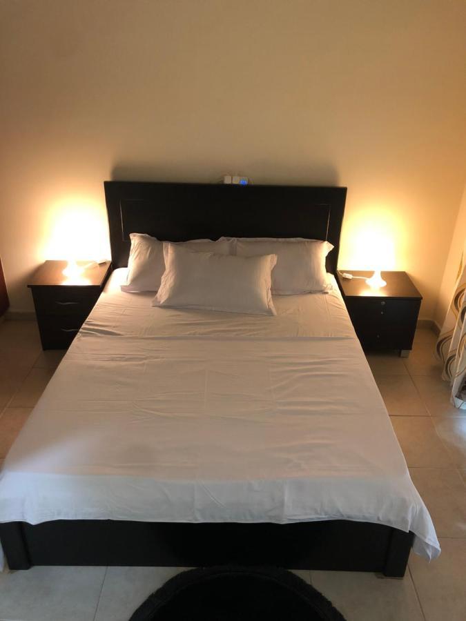 Kaya Hostel Дубай Екстериор снимка