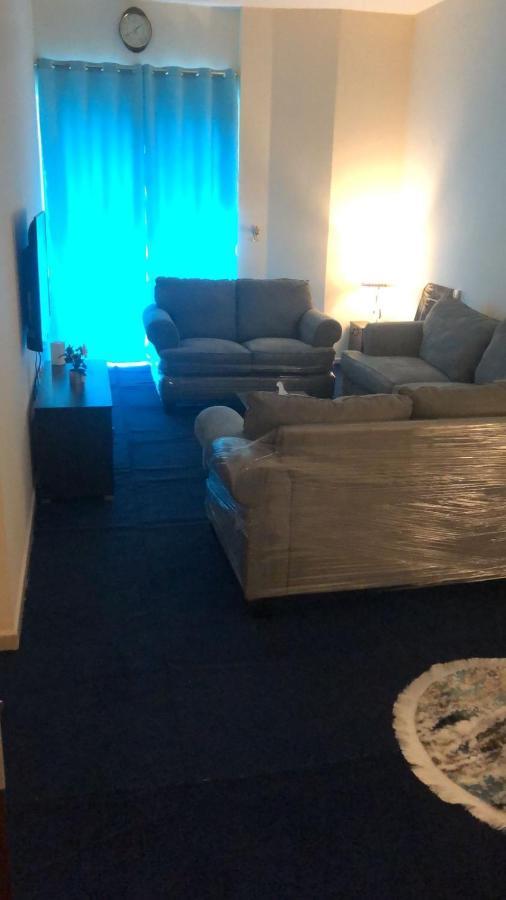 Kaya Hostel Дубай Екстериор снимка