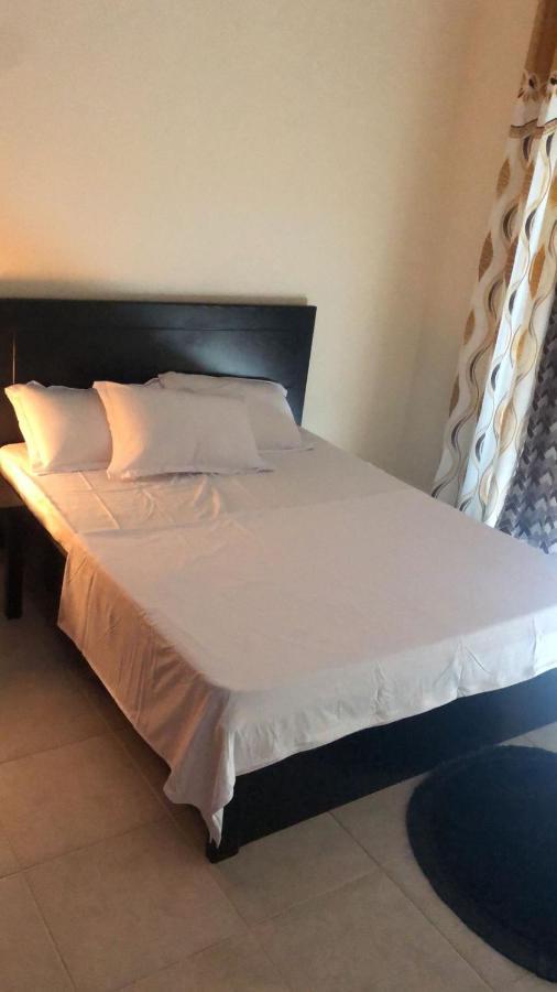 Kaya Hostel Дубай Екстериор снимка