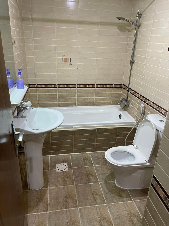 Kaya Hostel Дубай Екстериор снимка