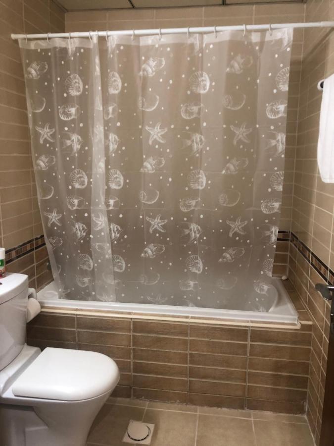 Kaya Hostel Дубай Екстериор снимка